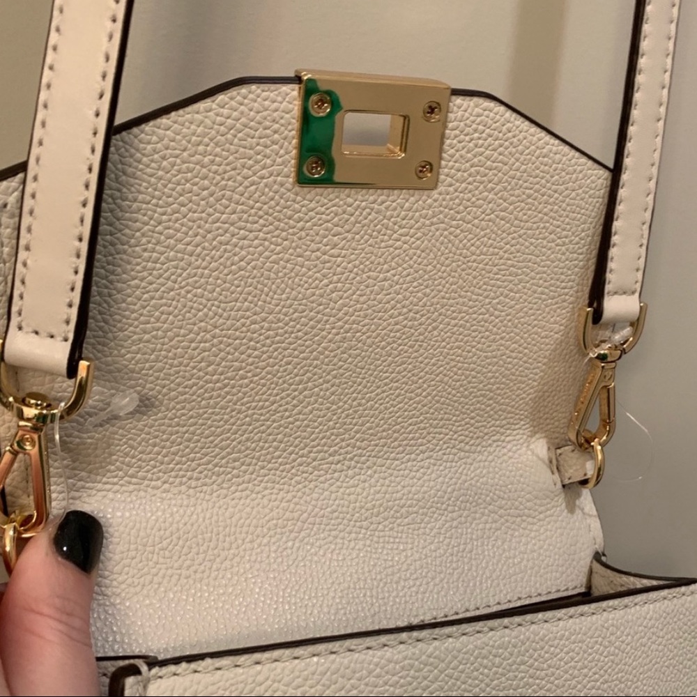 NWT- Michael Kors crossbody purse - Picture 6 of 7